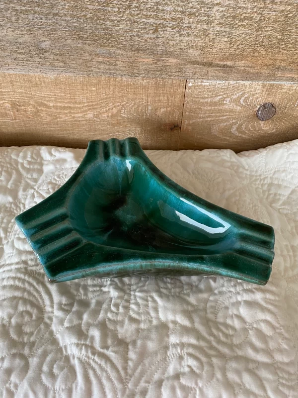 Boomerang ashtray vintage Blue Mountain Pottery