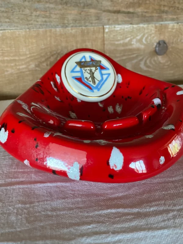 Vintage K of C, Knights of Columbus ashtray front closeup