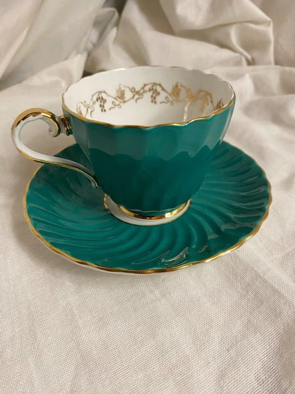 Aynsley tea cup and saucer green and gold 1950s standard view