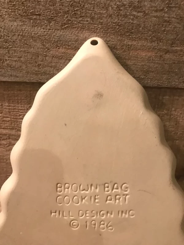 brown bag cookie molds close top