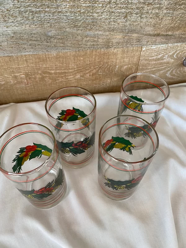 glass Christmas tumblers top