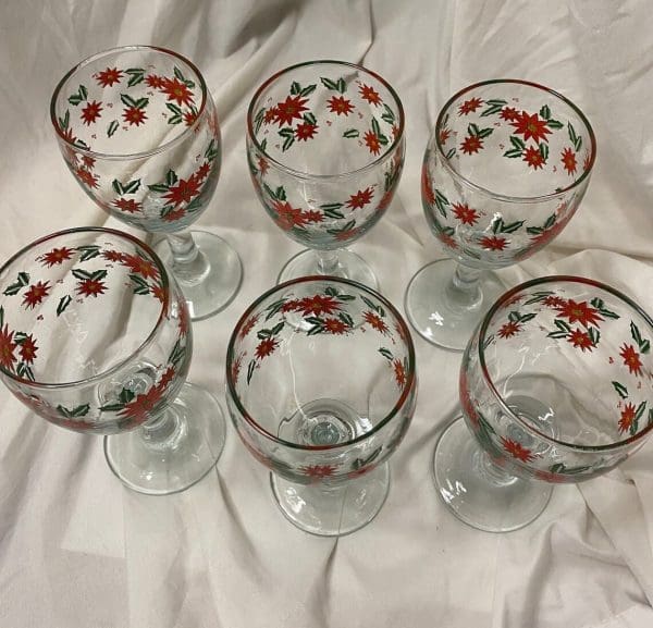 vintage Christmas wine glasses top