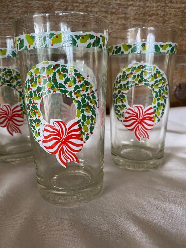 christmas drinking glasses wreath design