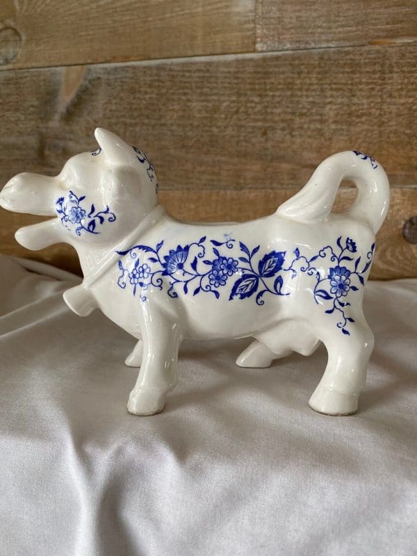 vintage cow creamer blue onion