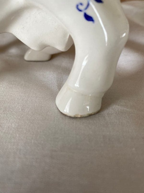 vintage cow creamer chip