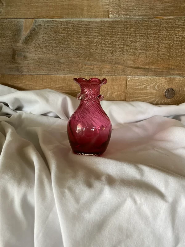 Rossi cranberry glass vase