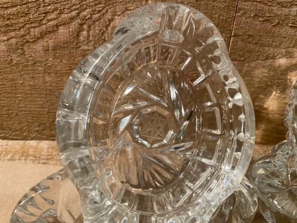 Pinwheel crystal ashtrays vintage set of four single closeup