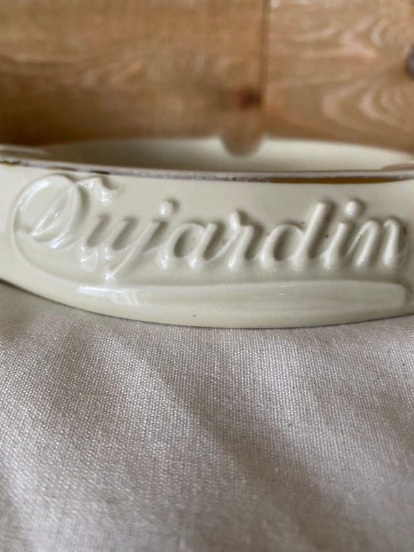 Vintage Dujardin ashtray white cream closeup o Dujardin embossing