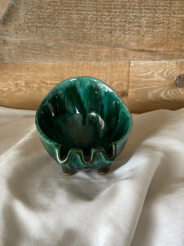 Green pottery ashtray Evangeline Canada Pottery