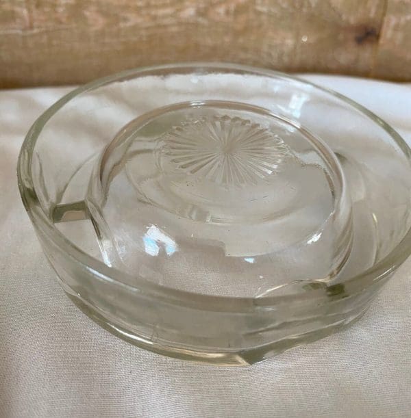 Vintage ashtray match holder clear glass cigar ashtray bottom close