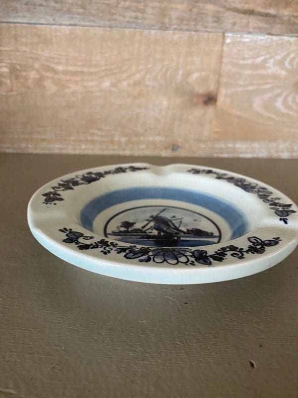 vintage holland ashtray side