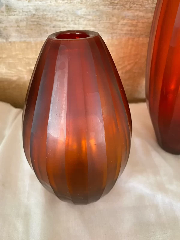 red cut glass vase top short