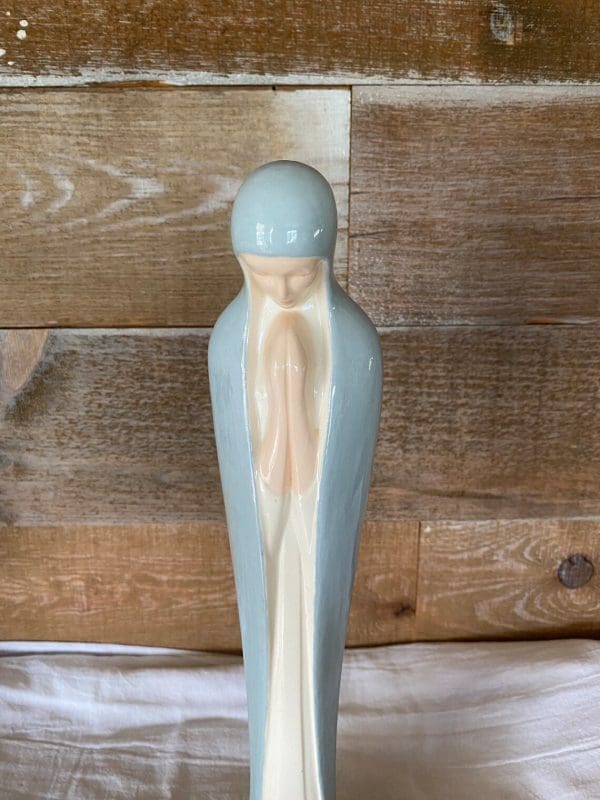 Virgin Mary figurine top