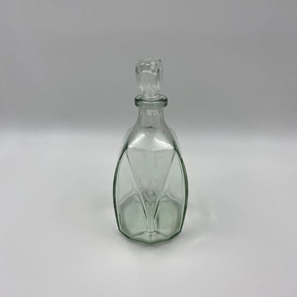 vintage whiskey decanter right side showing the angles to the design