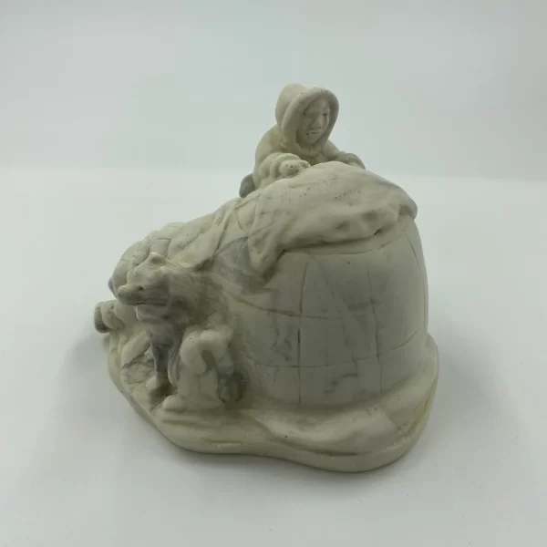 carved soapstone figurines Eskimo with igloo