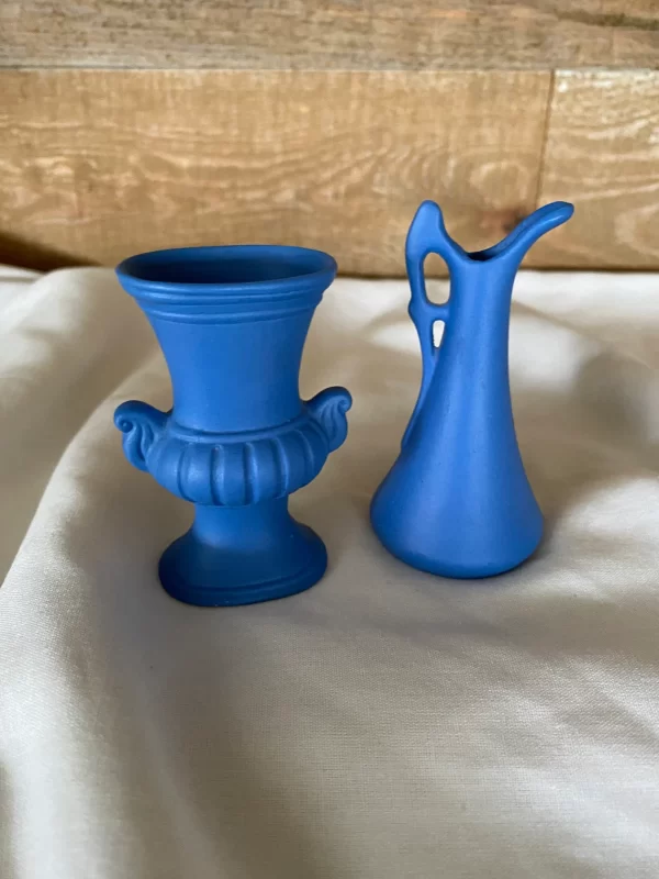 blue jasperware vase back