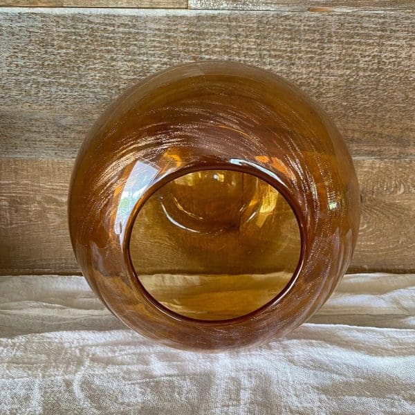 amber glass vase top