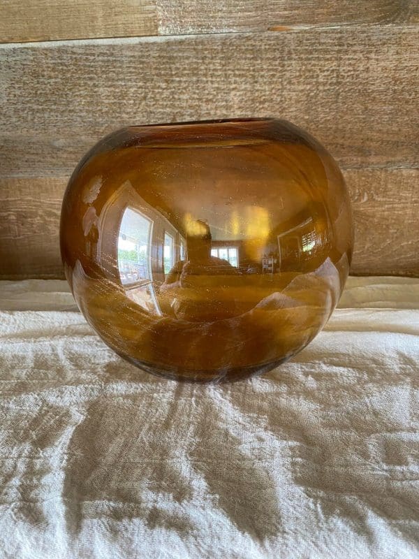 amber glass vase round