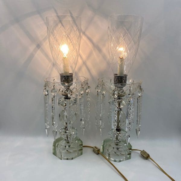 Mantle Lustres lit, clear glass with clear prisms