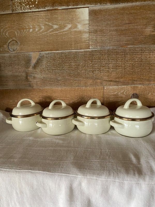 mini Dutch oven set of four