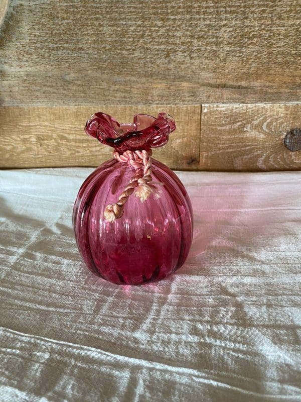 pink glass vase vintage front