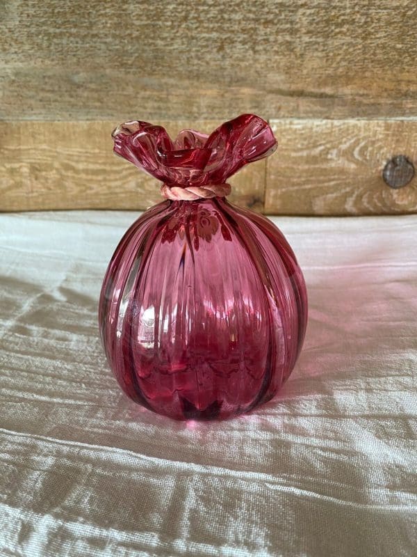 pink glass vase vintage back