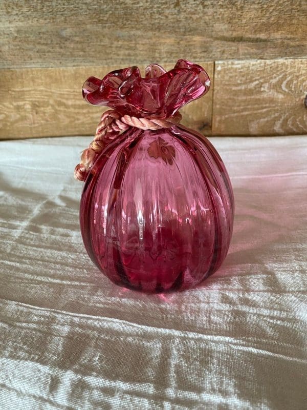 pink glass vase vintage left side