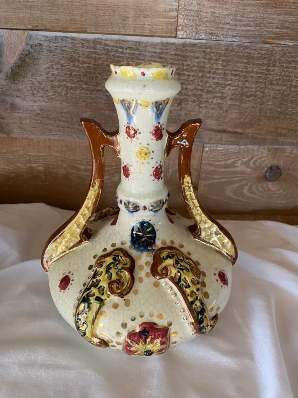 vintage majolica vase jeweled