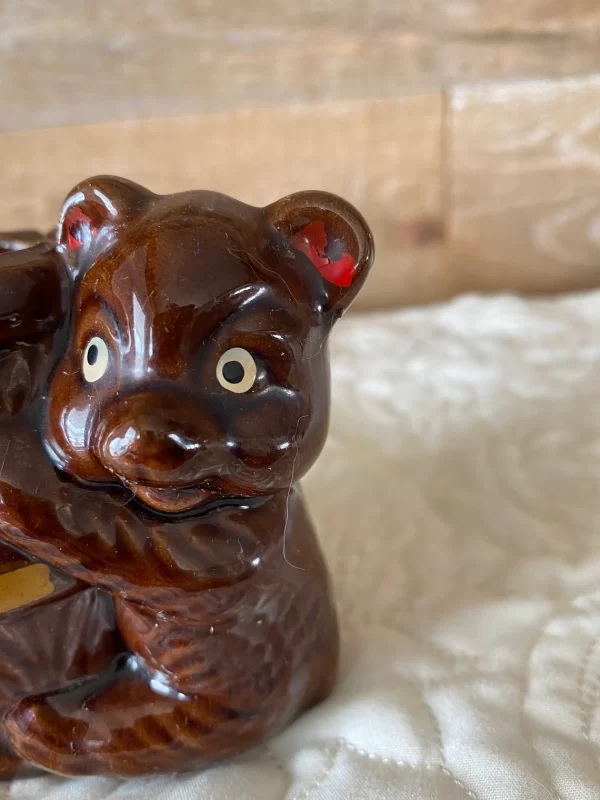 Bear ashtray vintage 1960s brown glaze closeup of bear