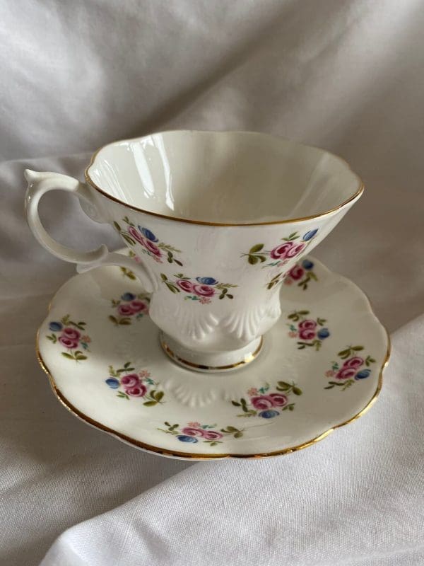 Royal Albert bone china tea cup floral pattern standard view