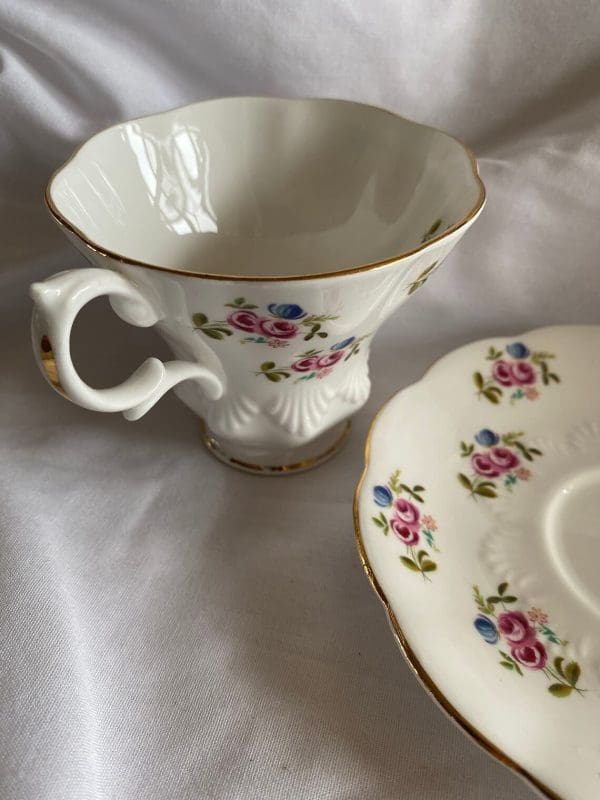 Royal Albert bone china tea cup floral pattern closeup 2