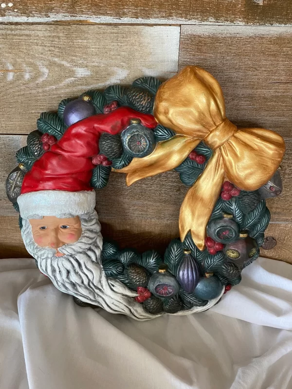 vintage Santa wreath top view of ceramic wreath