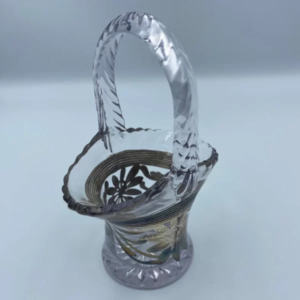 vintage glass basket close of edge design