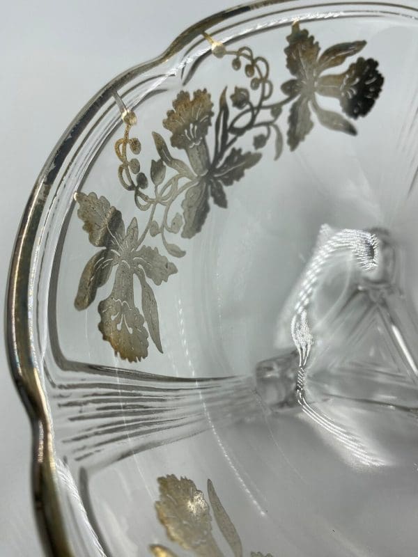 daffodil bowl textured clear glass