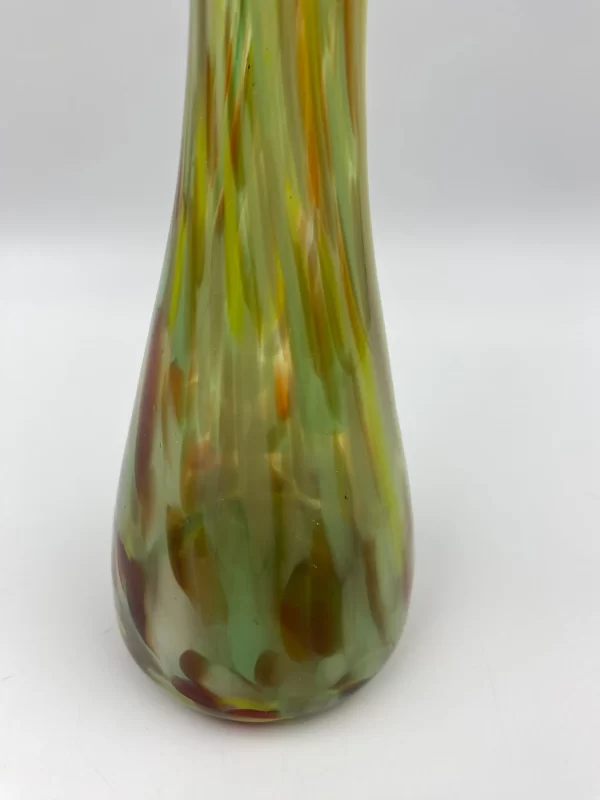 stretch glass vase close base