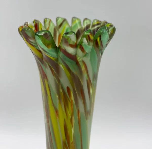 stretch glass vase close top