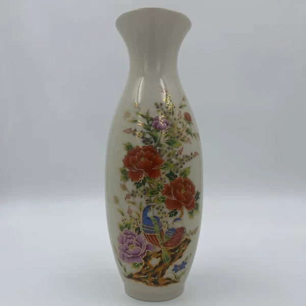 vintage vases made in japan close detail