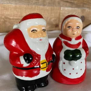 Vintage Christmas salt and pepper shakers Santa Claus and Mrs. Claus close