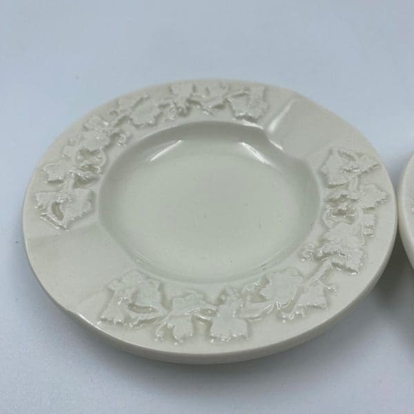 Wedgwood ashtray 1960s vintage ivory porcelain other ashtray top view