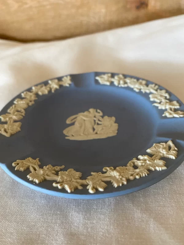 blue Wedgwood ashtray standard view