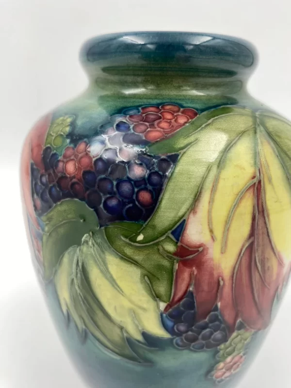 moorcroft pottery William Moorcroft close up berry detail