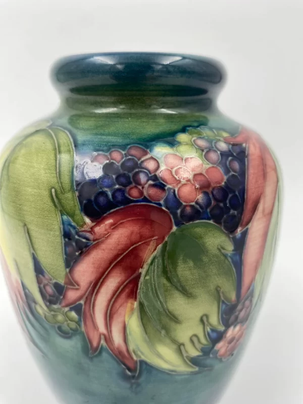 moorcroft pottery William Moorcroft petit grape design