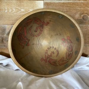 Painted wooden bowls with lizard inside