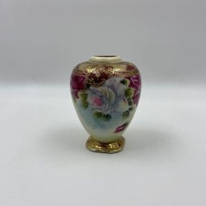 hand painted nippon vase detail