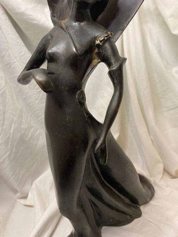 Art Nouveau Sculpture dancing lady front hands