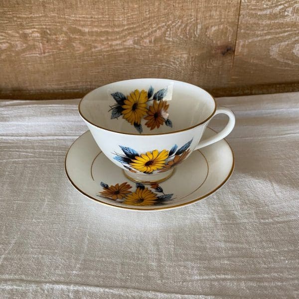 flowered tea cups Black Eye Susan front