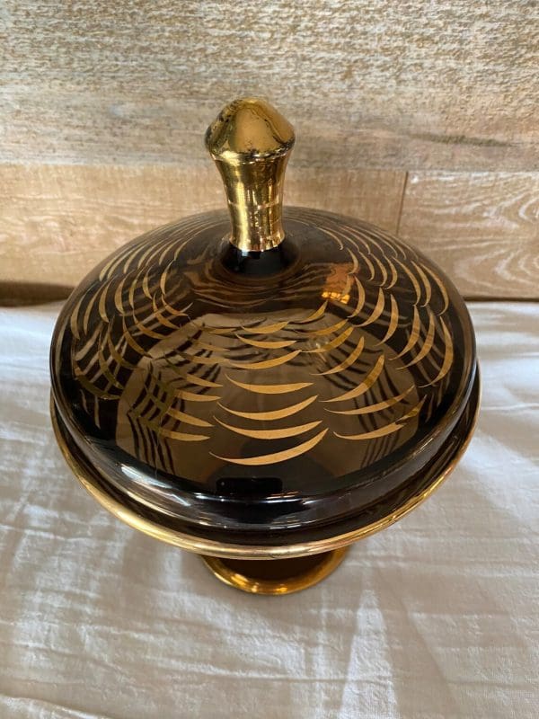 amber candy dish with lid top view