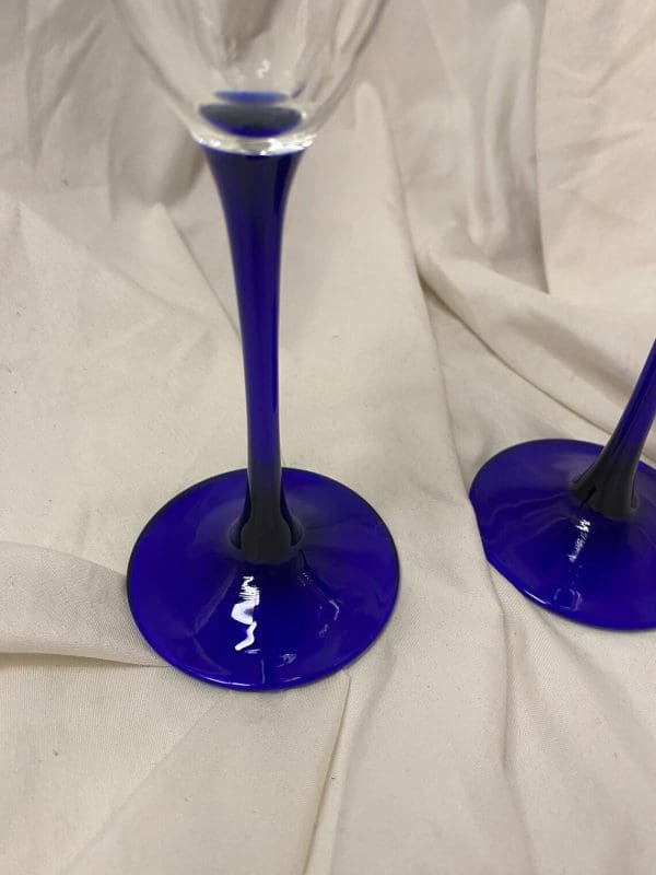 vintage champagne flutes blue based