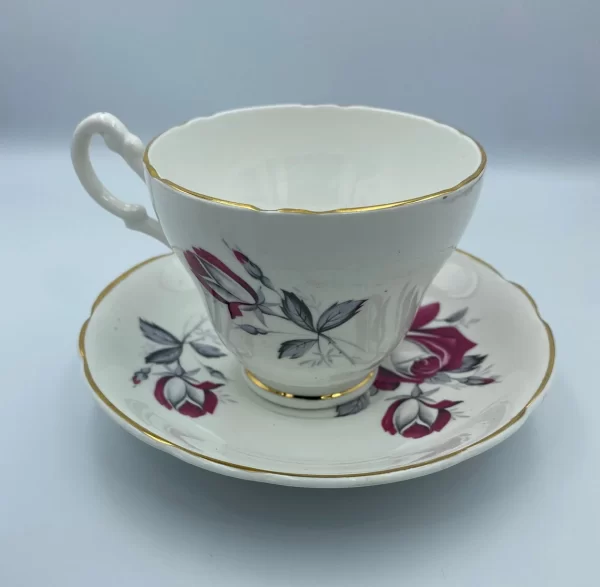 pink rose tea cup Consort handle on left showing the backside of tea cup