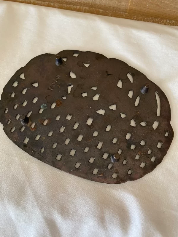 vintage trivets fruit basket bottom